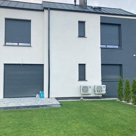 Stylowe Apartamenty Plewiska Εξωτερικό φωτογραφία
